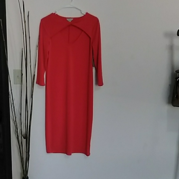 Red bodycon dress - Picture 2 of 5